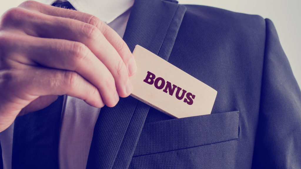 Bonus or Raise? Consider a Bonus Strategy Leaders